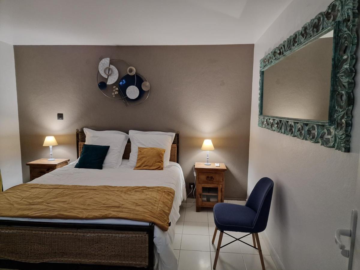 Appartements De Luxe . Propriete De Luxe Baie-Mahault Esterno foto